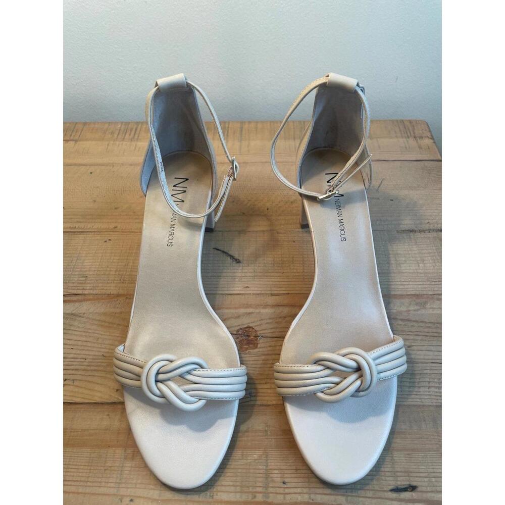 Neiman Marcus Mareva Knotted Leather Block Heel Sandals – Cream/Tan (Size 10)